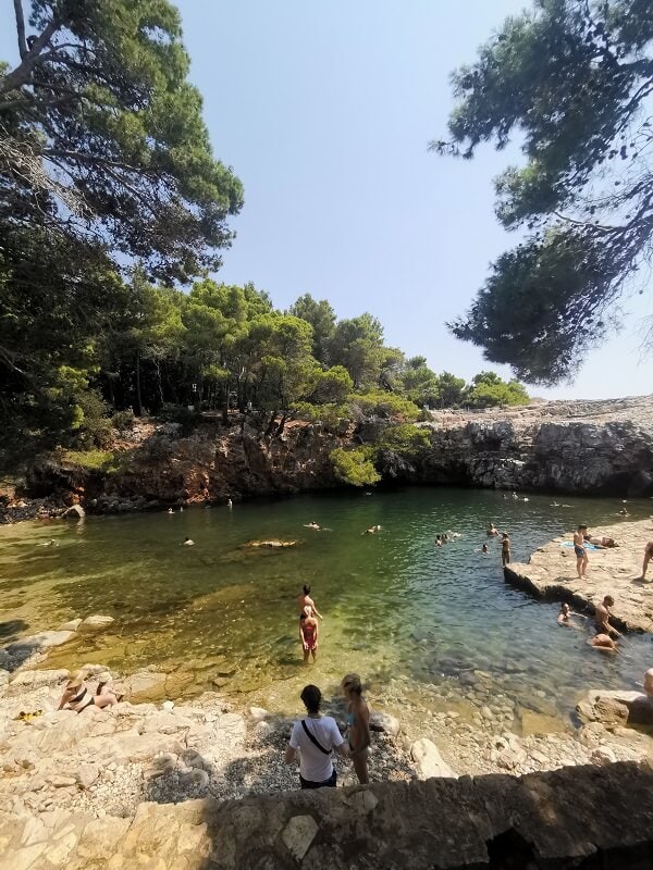 dødehavet lagune på lokrum øya i dubrovnik